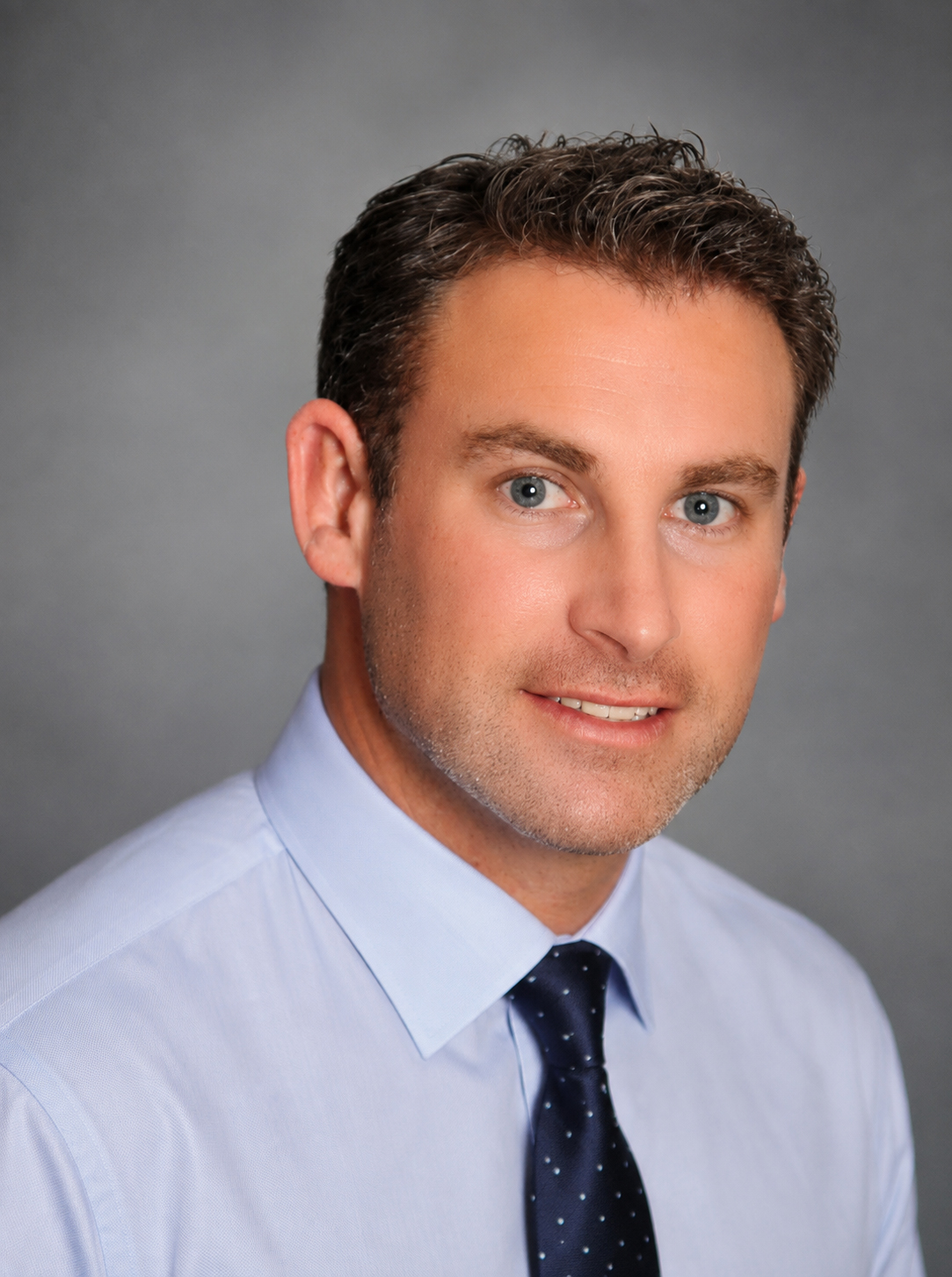 Corporate headshot example 20
